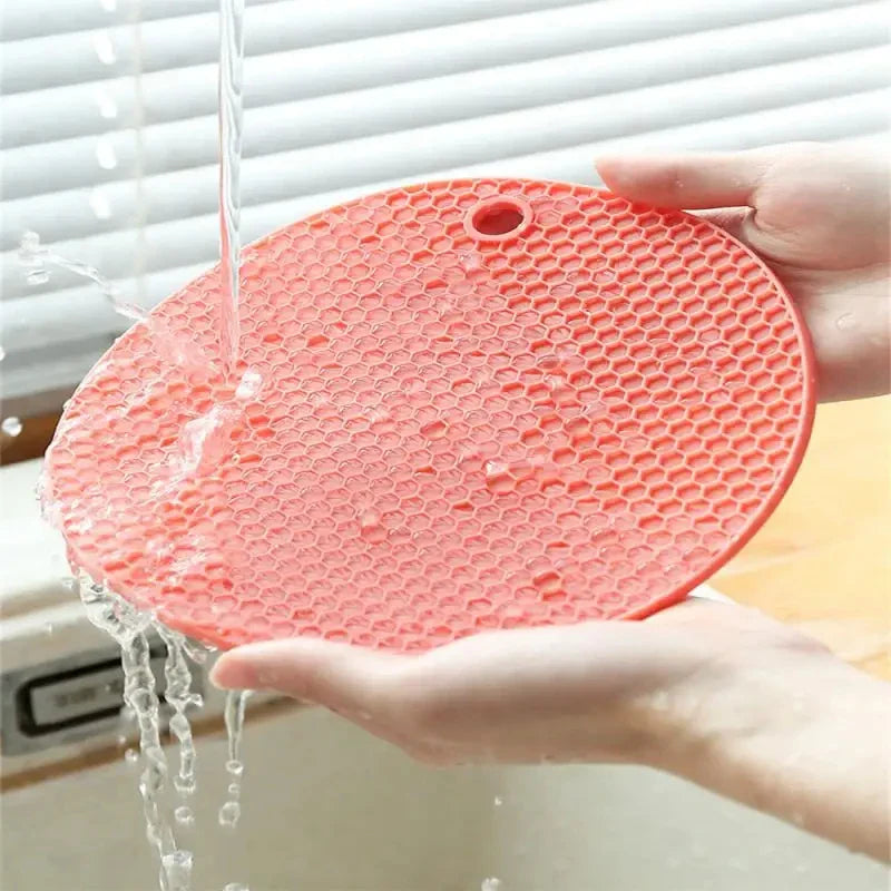 Multifunctional Kitchen Silicone Tableware Mat - Heat Resistant Coasters & Pot Holder